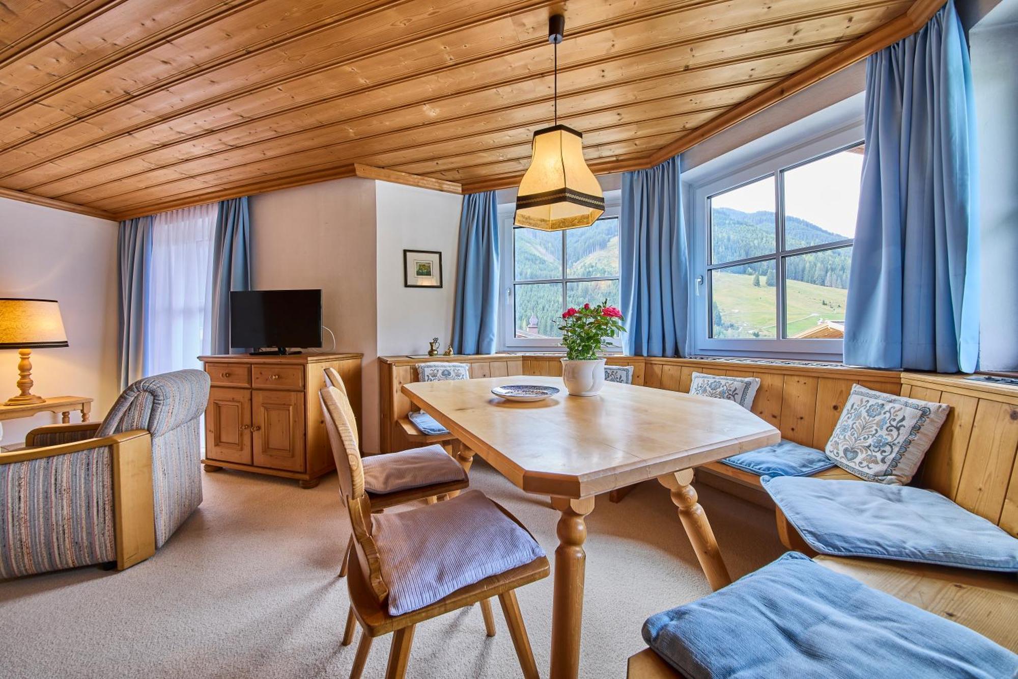 Appartements Bernhofer Saalbach-Hinterglemm Exterior photo